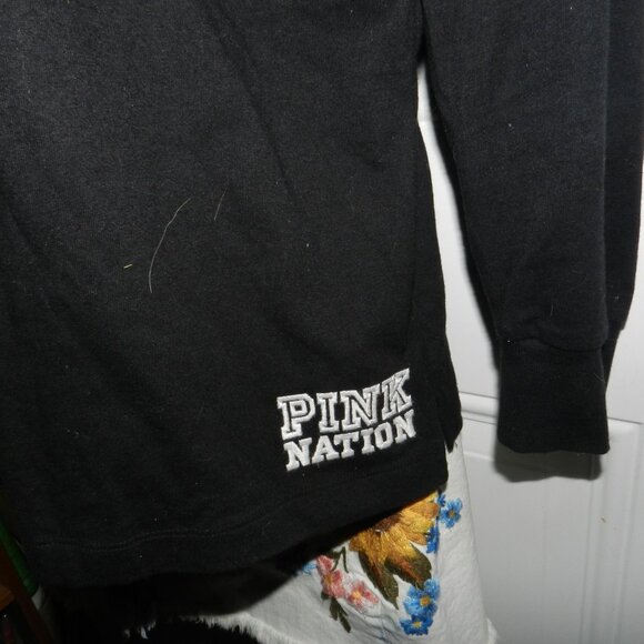 PINK Victoria's Secret Collared Long Sleeve Polo Shirt  Women's M 🆕⌚📦🏃💨🚚 - Picture 6 of 16